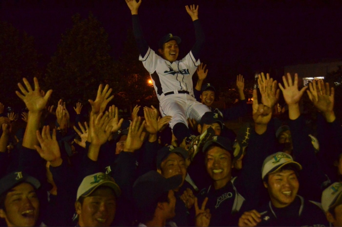 慶田城監督の胴上げ